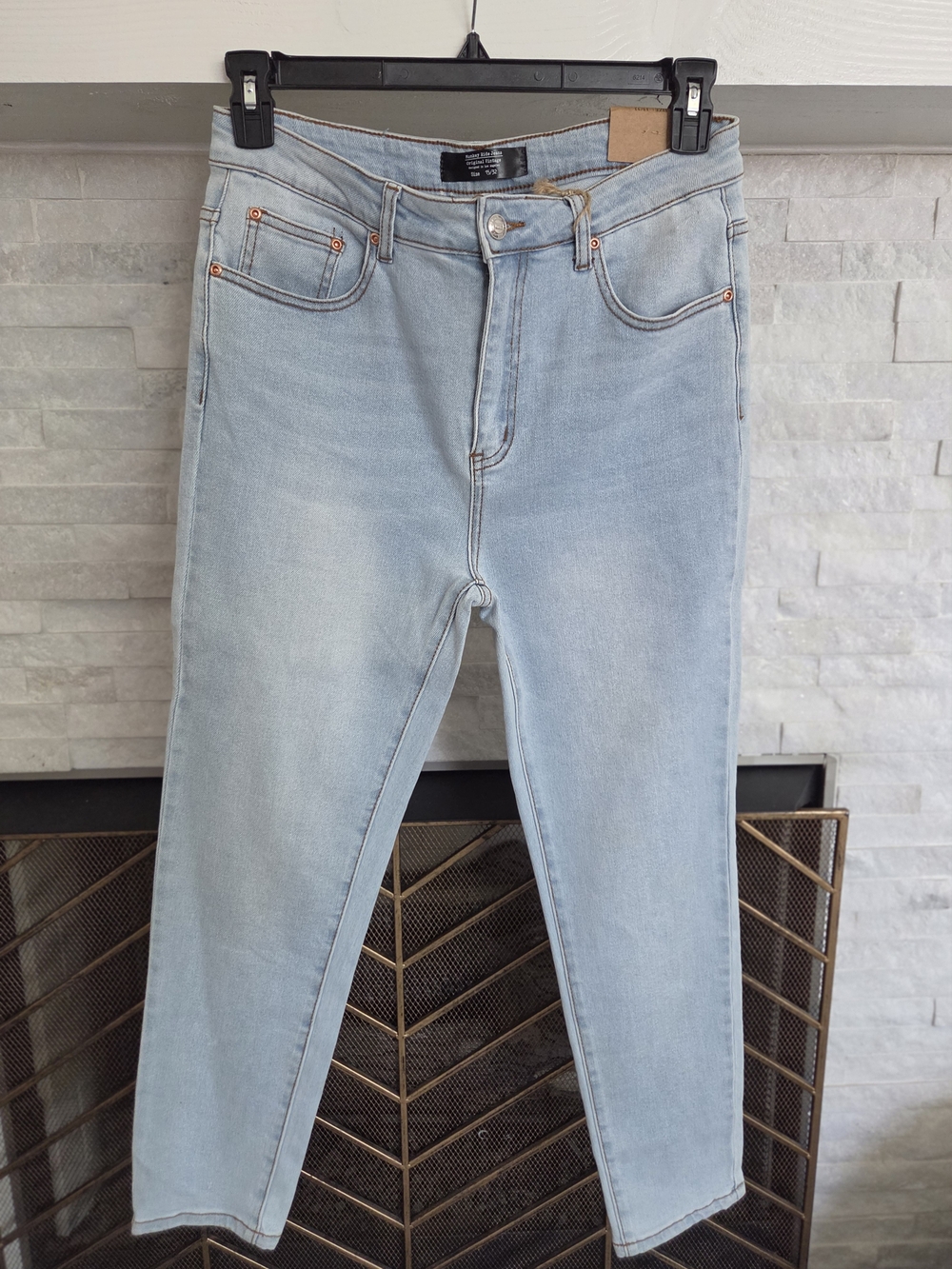 Light Wash Women’s High-Rise Jeans